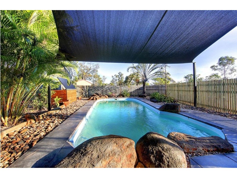 14 Frendon Parade, Mount Low QLD 4818
