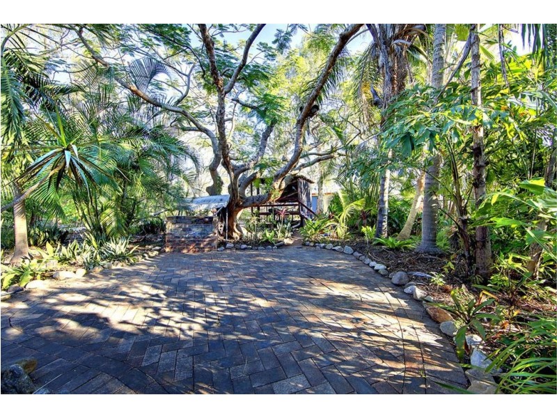14 Frendon Parade, Mount Low QLD 4818