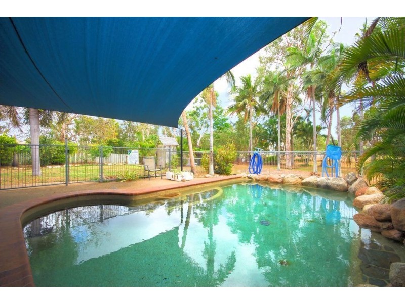 90 Coutts Drive, Bushland Beach QLD 4818
