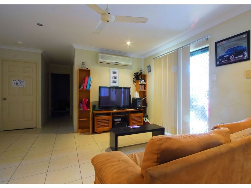 8 Coolaree Drive, Bushland Beach QLD 4818