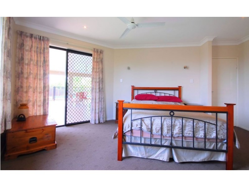 29 Dungurra Place, Bushland Beach QLD 4818