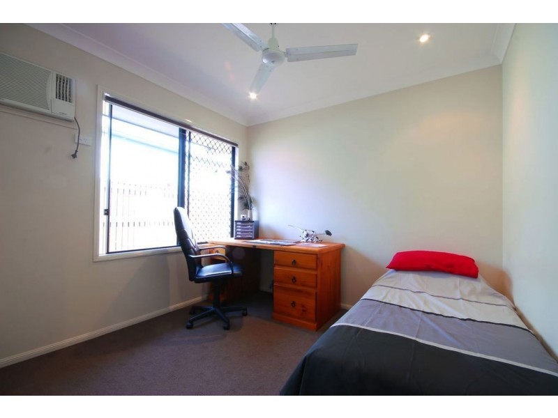 29 Dungurra Place, Bushland Beach QLD 4818