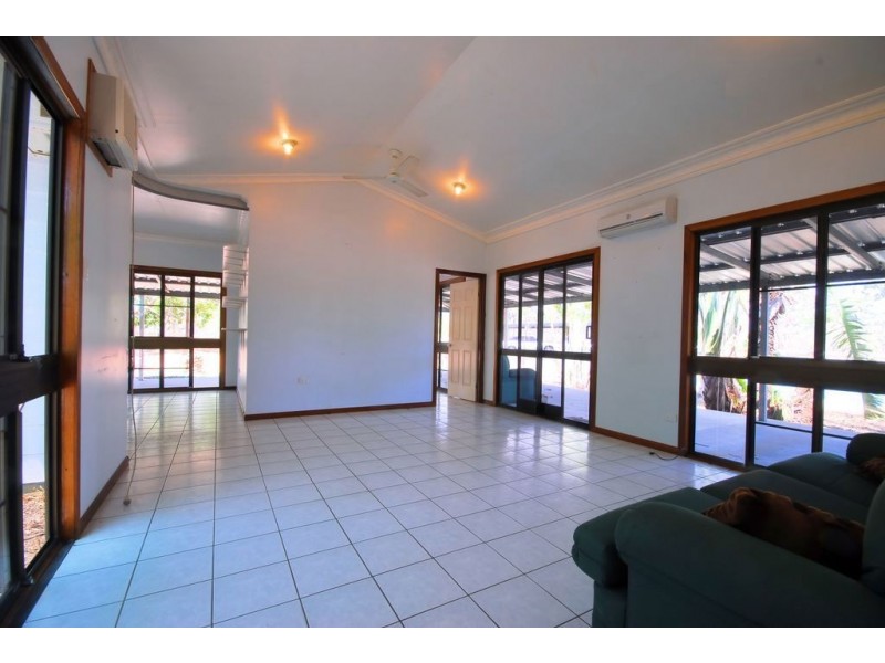 12 Holstein Place, Black River QLD 4818