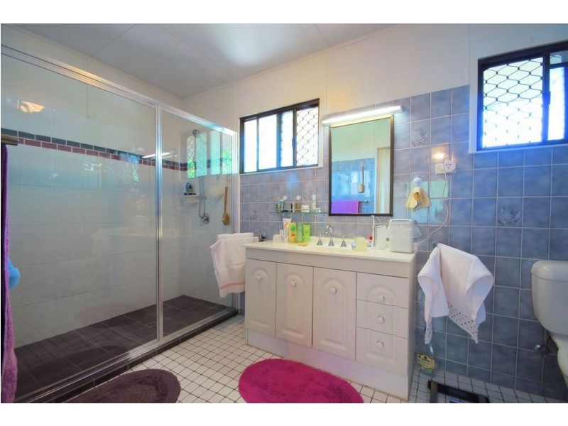 13 Macadamia Court, Bushland Beach QLD 4818