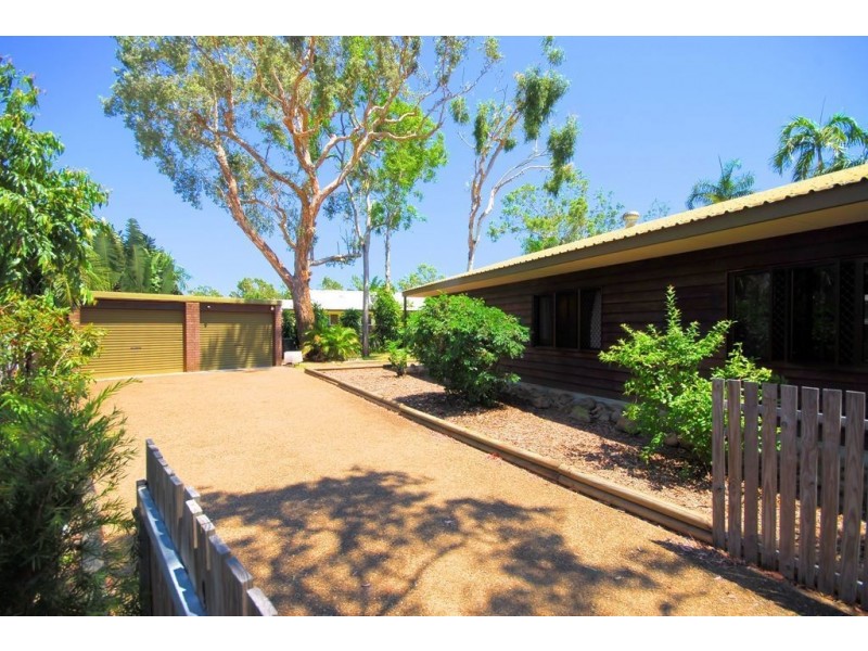 13 Macadamia Court, Bushland Beach QLD 4818