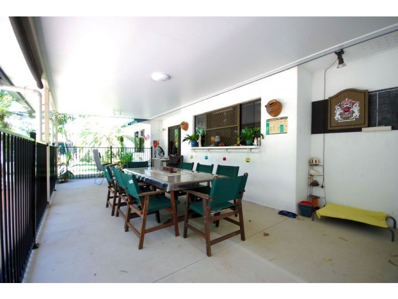 14 Kurrajong Court, Bushland Beach QLD 4818