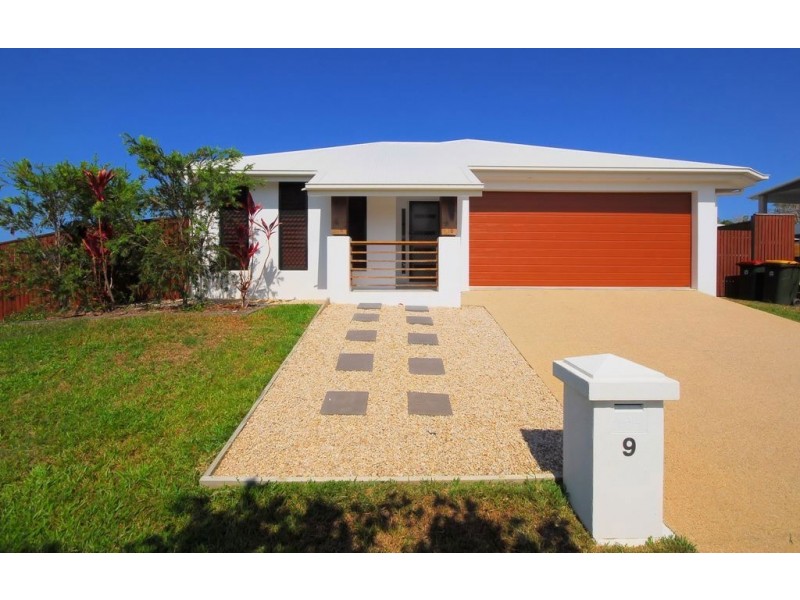 9 Yanooa Court, Bushland Beach QLD 4818