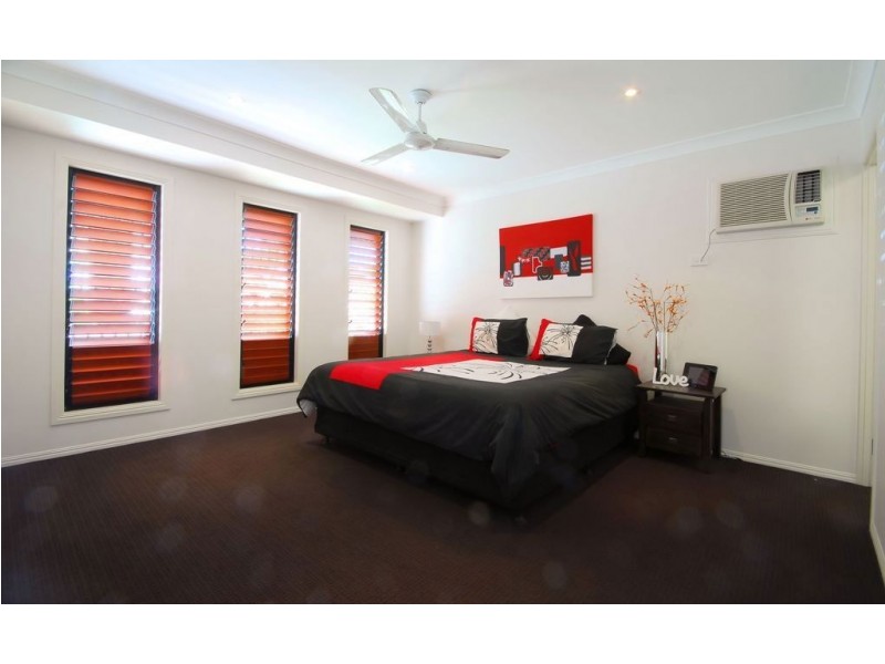 9 Yanooa Court, Bushland Beach QLD 4818