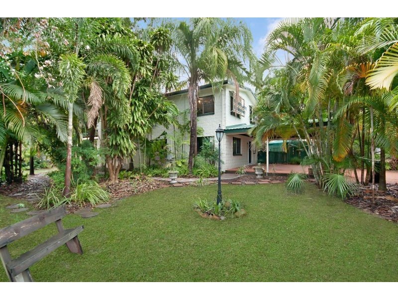 1 Beech Court, Bushland Beach QLD 4818