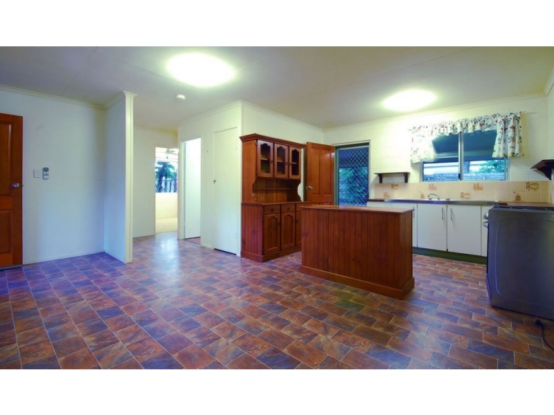 3 Trevina Court, Balgal Beach QLD 4816