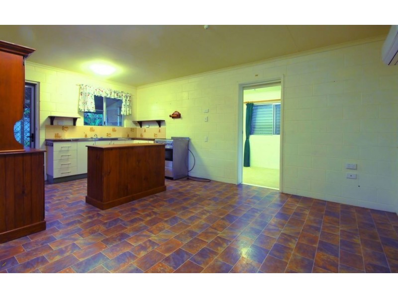 3 Trevina Court, Balgal Beach QLD 4816