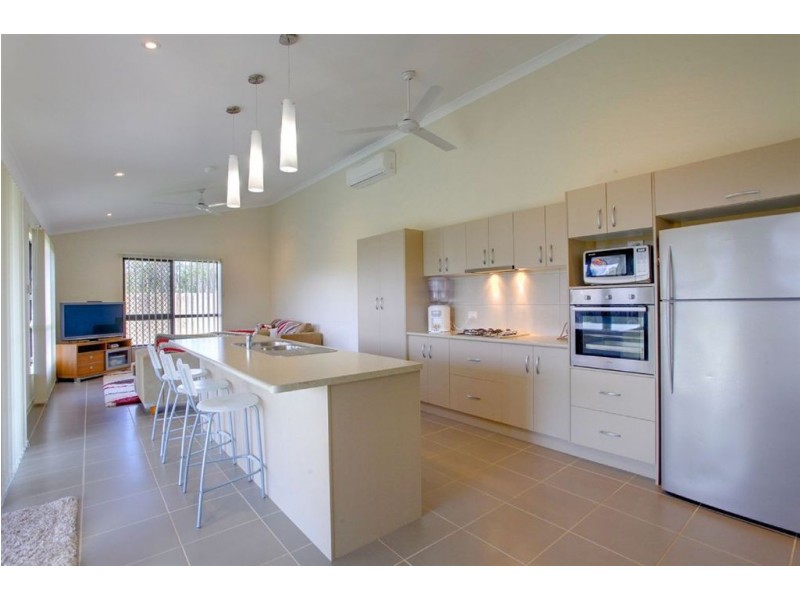 63 Bonnett Road, Mount Low QLD 4818