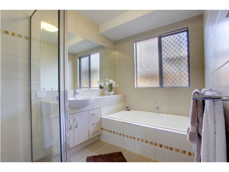 63 Bonnett Road, Mount Low QLD 4818