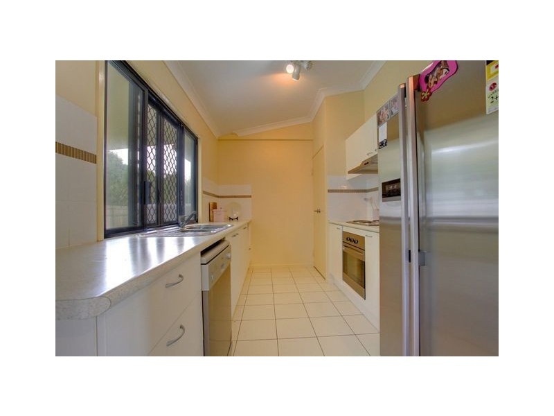 24 Kinnardy Street, Burdell QLD 4818