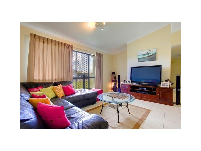 24 Kinnardy Street, Burdell QLD 4818