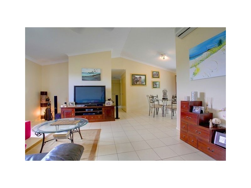 24 Kinnardy Street, Burdell QLD 4818