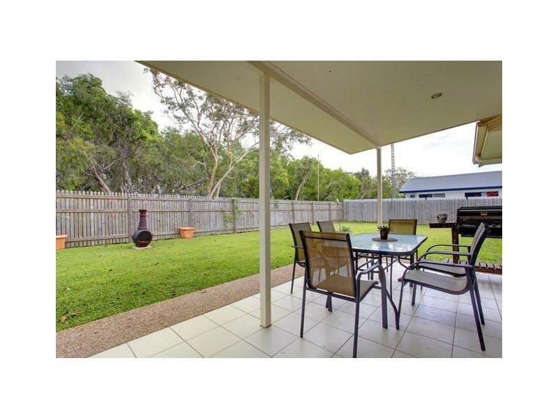 24 Kinnardy Street, Burdell QLD 4818