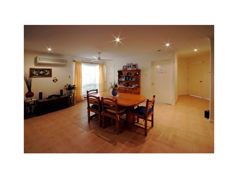 27 Squires Crescent, Kirwan QLD 4817