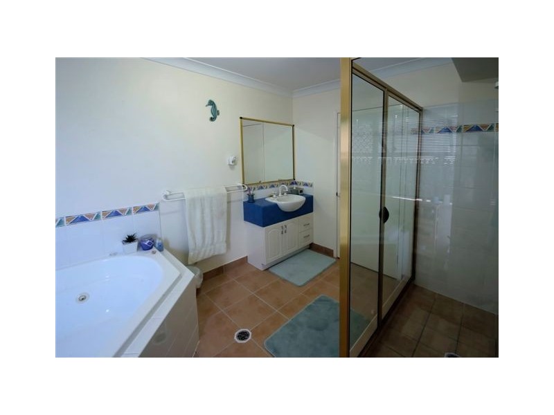 27 Squires Crescent, Kirwan QLD 4817