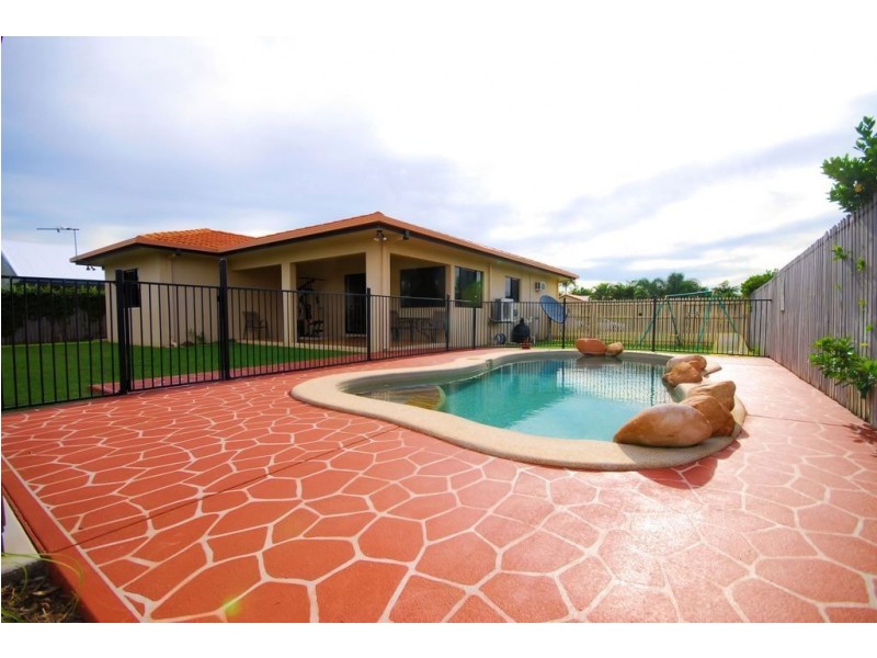 5 Earl Circuit, Kirwan QLD 4817