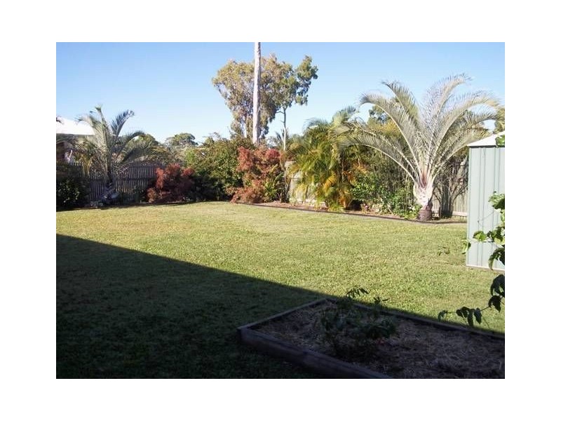 4 Marita Court, Bushland Beach QLD 4818