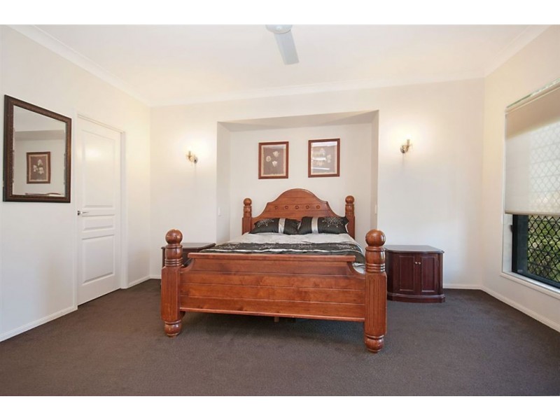 7 Deedes Crescent, Bushland Beach QLD 4818