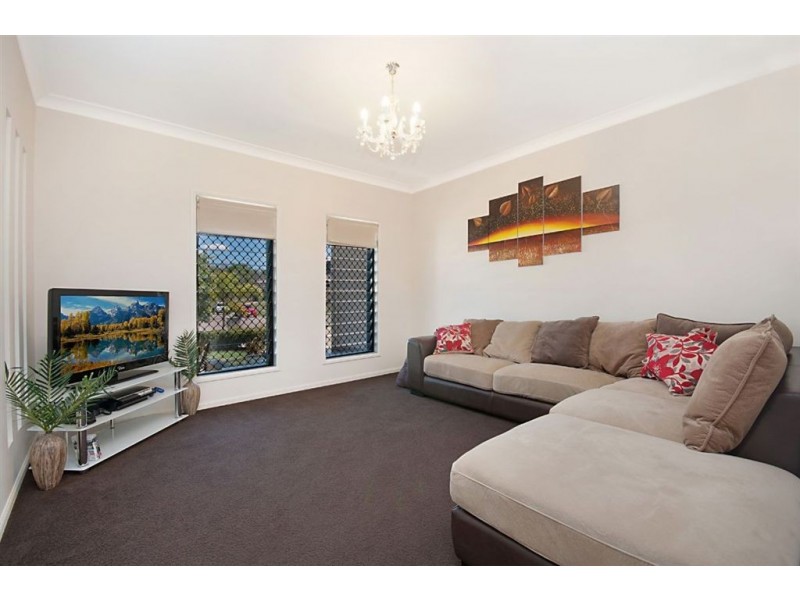 7 Deedes Crescent, Bushland Beach QLD 4818