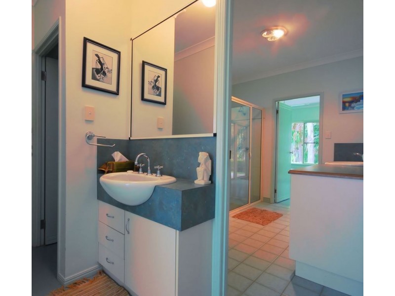 4 The Vines Court, Balgal Beach QLD 4816