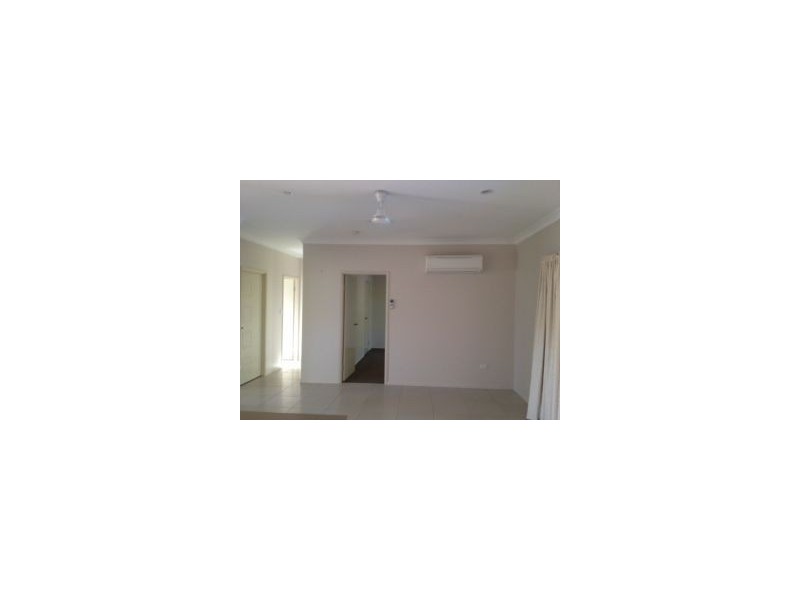 13 Endeavour Road, Bluewater QLD 4818