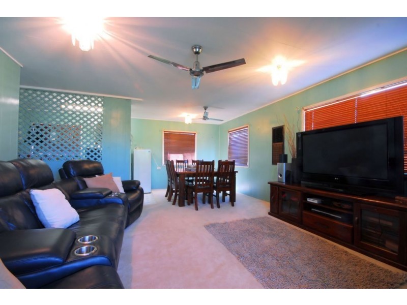 9 Ives Street, Kirwan QLD 4817