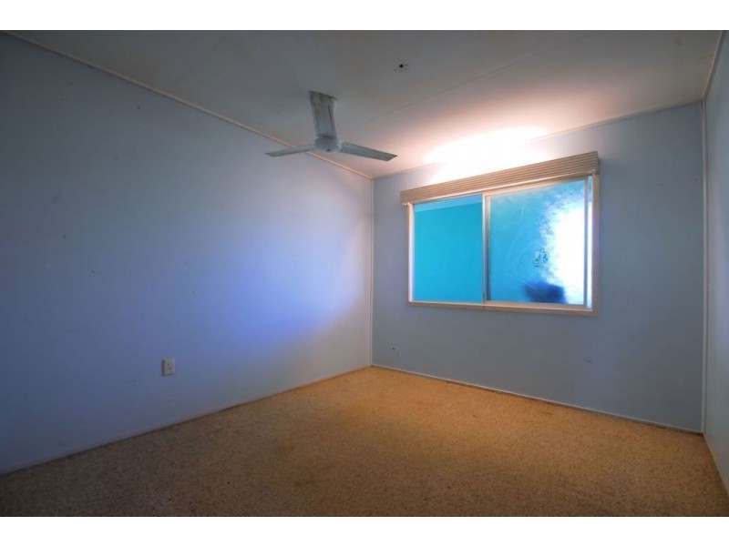 9 Ives Street, Kirwan QLD 4817