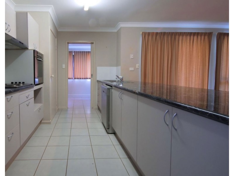 40 Woodwark Drive, Bushland Beach QLD 4818