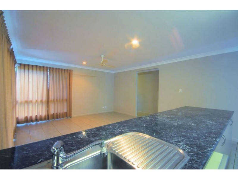 40 Woodwark Drive, Bushland Beach QLD 4818