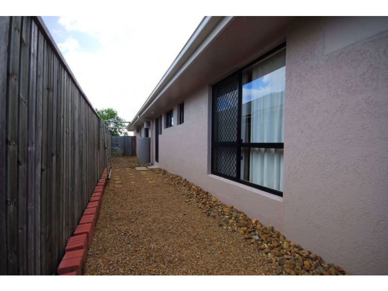 40 Woodwark Drive, Bushland Beach QLD 4818