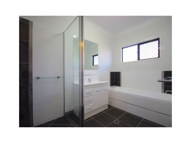 3 Yanooa Court, Bushland Beach QLD 4818