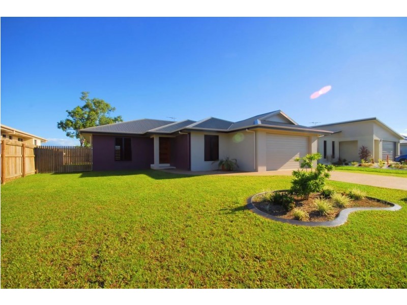 8 Summergold Street, Mount Low QLD 4818