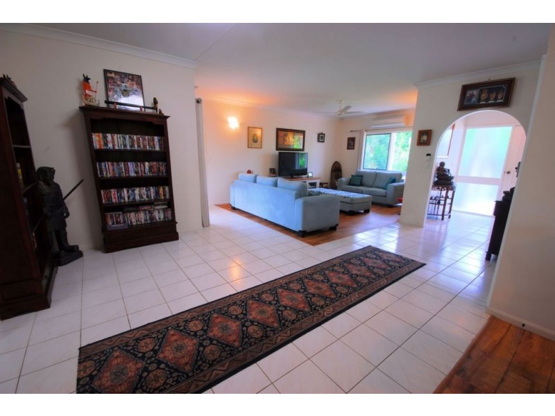 3 Almond Court, Bushland Beach QLD 4818