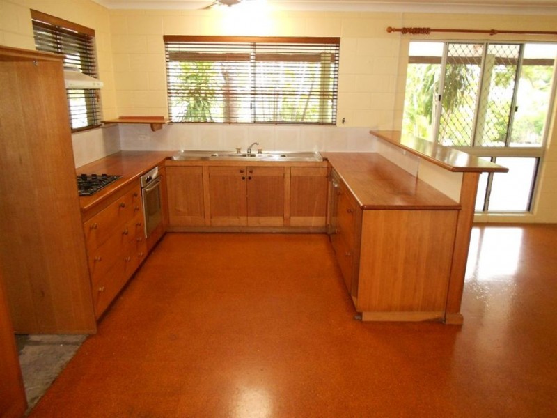 15 Macadamia Court, Bushland Beach QLD 4818