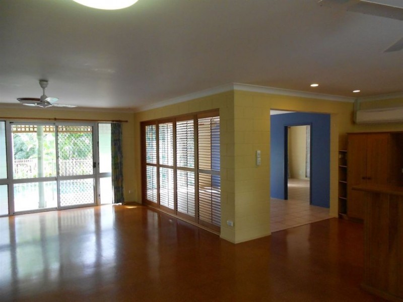 15 Macadamia Court, Bushland Beach QLD 4818