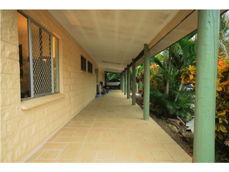 15 Macadamia Court, Bushland Beach QLD 4818