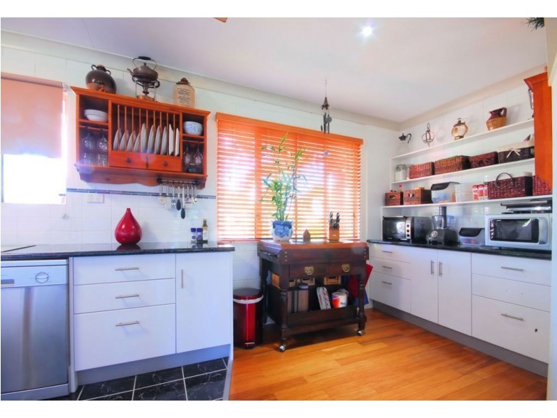6 Equardo Road, Mount Low QLD 4818