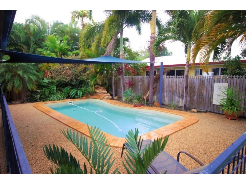 4 Joshua Crescent, Bushland Beach QLD 4818