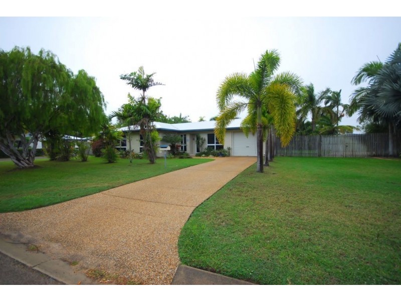 4 Joshua Crescent, Bushland Beach QLD 4818