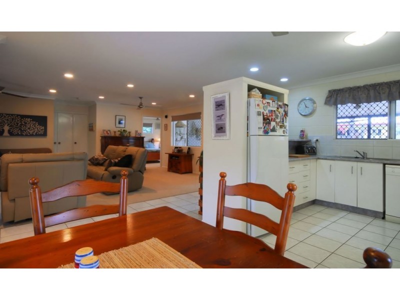 4 Joshua Crescent, Bushland Beach QLD 4818