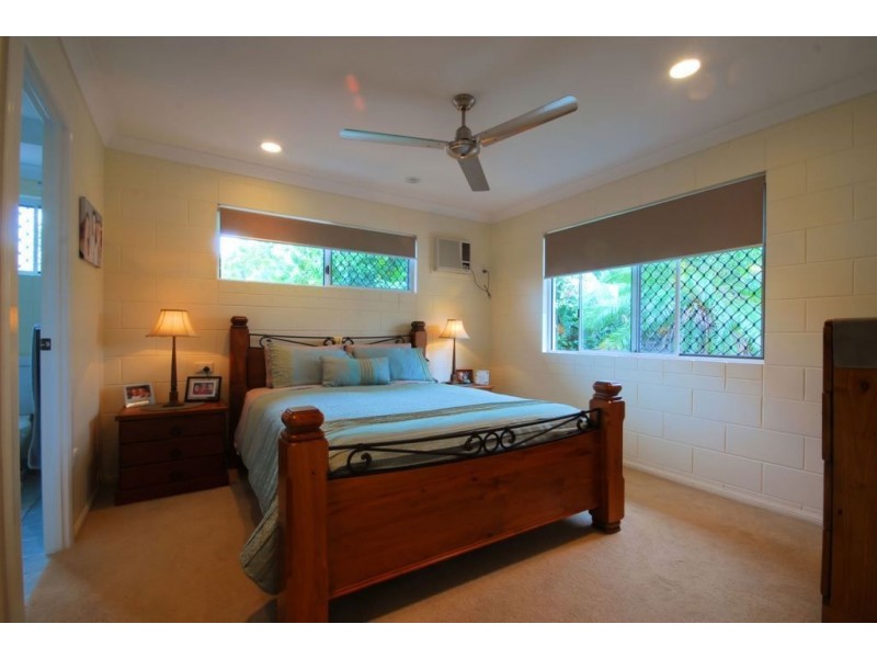 4 Joshua Crescent, Bushland Beach QLD 4818