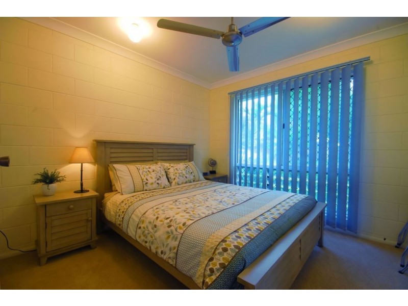 4 Joshua Crescent, Bushland Beach QLD 4818