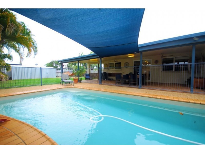 4 Joshua Crescent, Bushland Beach QLD 4818