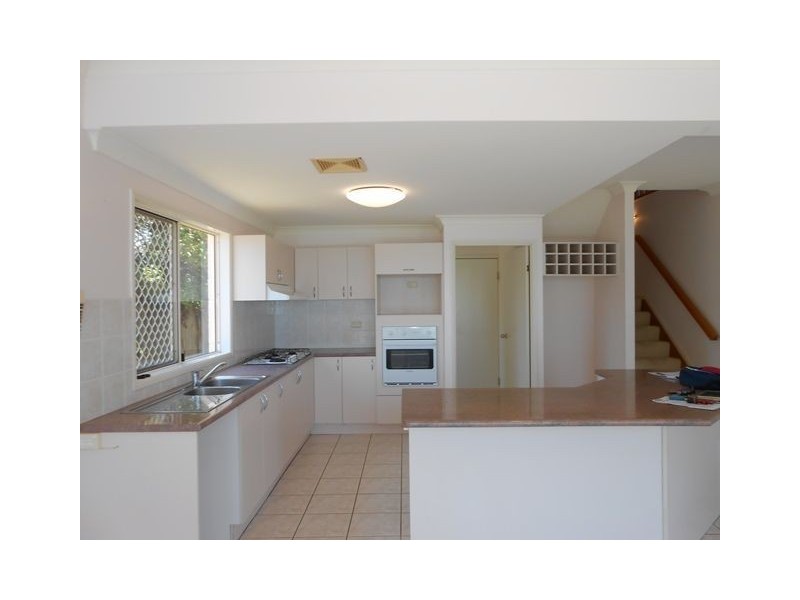 65 Cay Street, Saunders Beach QLD 4818