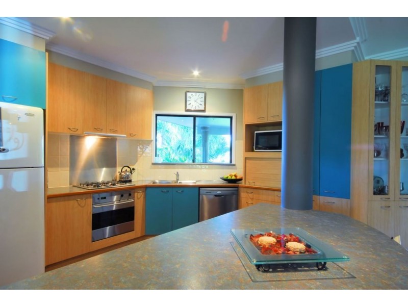 7 Melia Court, Bushland Beach QLD 4818