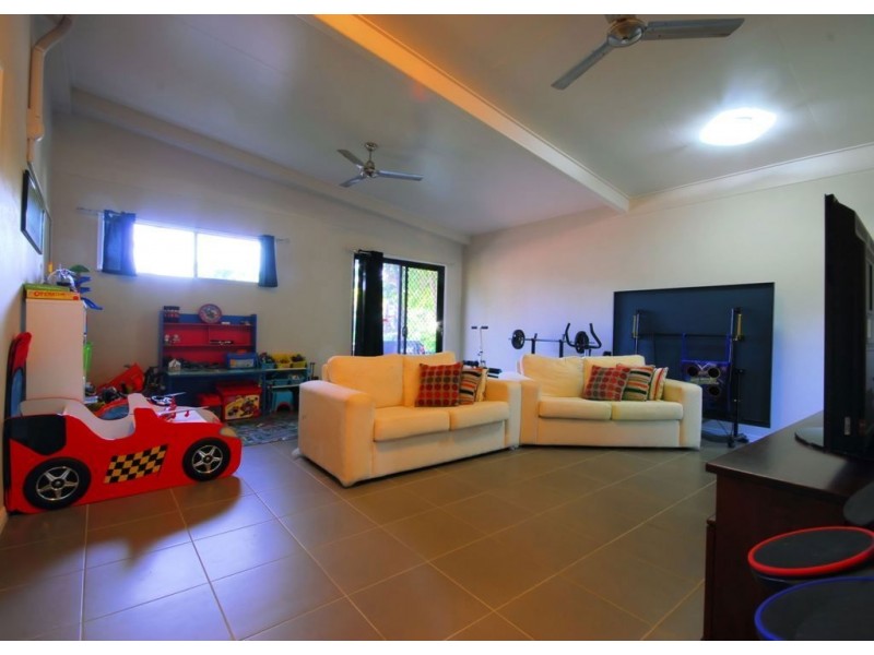 7 Melia Court, Bushland Beach QLD 4818